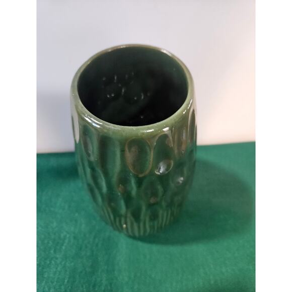 Vintage large green glazed Cattails Pottery vase - Picture 7 of 8